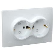 Розетка 2-м СП Кварта РСш12-3-КБ 16А IP20 с заземл. защ. шторки бел. GENERICA ERK21-K01-16-DM